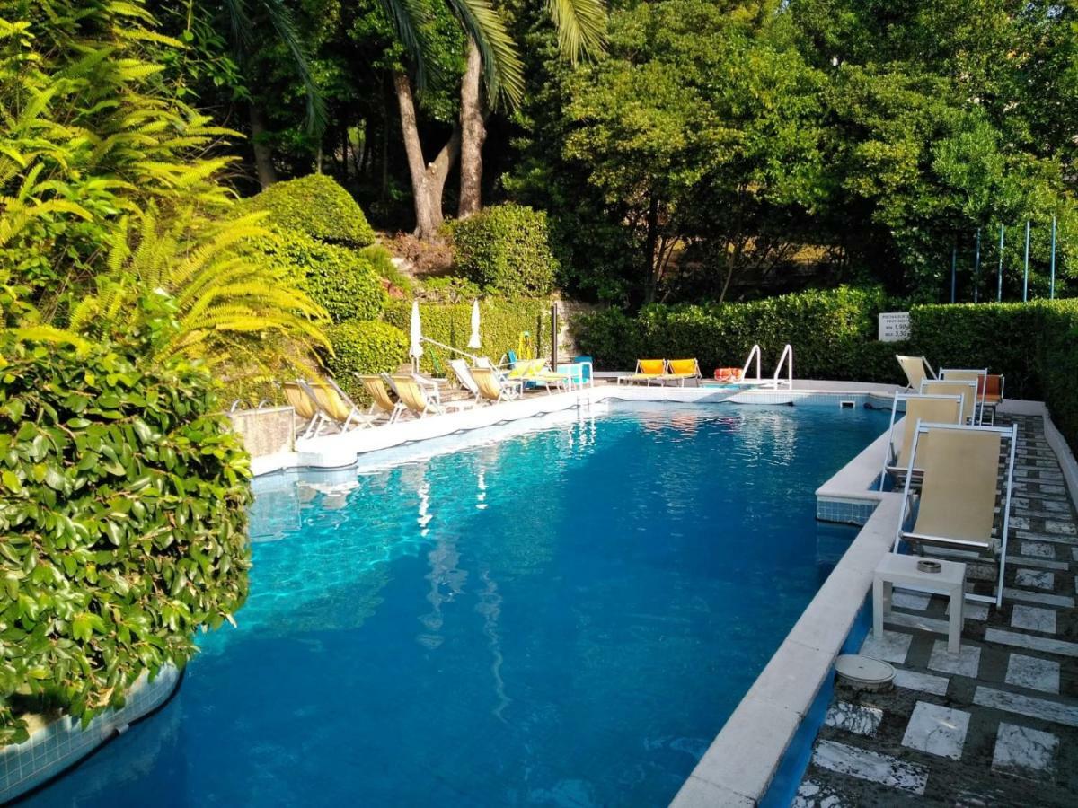 Casa Wendy - Swimming Pool Parking And Wifi Apartment Rapallo Bagian luar foto